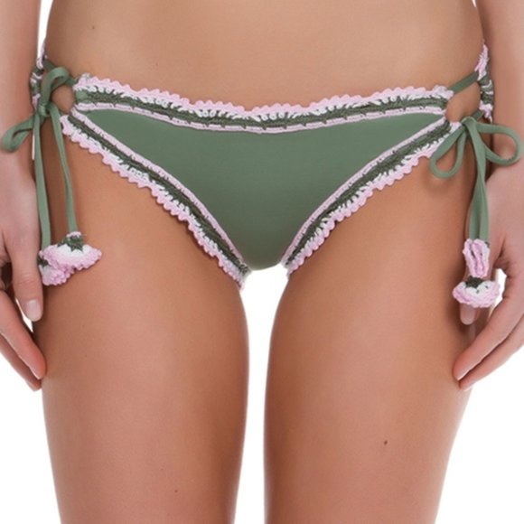 ๐ Becca by Rebecca Virtue Crochet Halter Bikini๐ฆ - Picture 4 of 6